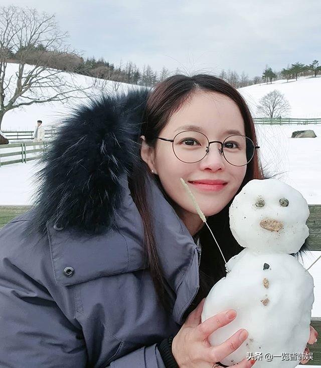 李英雅最新动态，多方观点分析与个人立场阐述揭秘