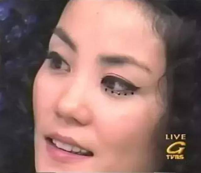 泪痣女明星的日常趣事揭秘